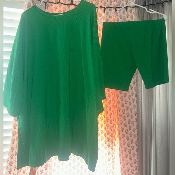 Malone Ribbed Biker Set in Four Leaf Clover - Picture 1 of 6